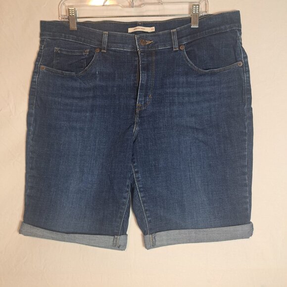 Levi's Blue‎ Bermuda Shorts Cotton Blend Size 33 Zip Solid Denim Women's - Picture 1 of 12
